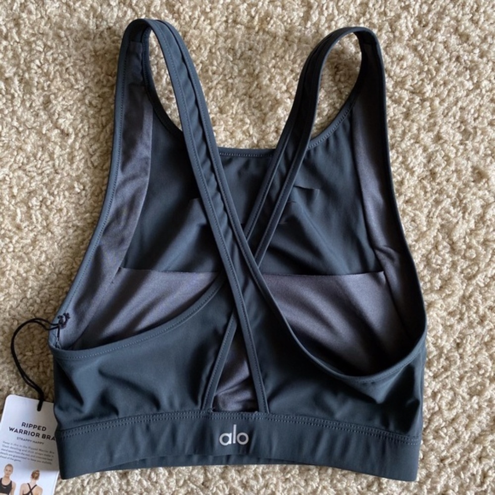 New Alo Yoga BLK Ripped Warrior Sports Bra TANK TOP - Picture 1 of 11